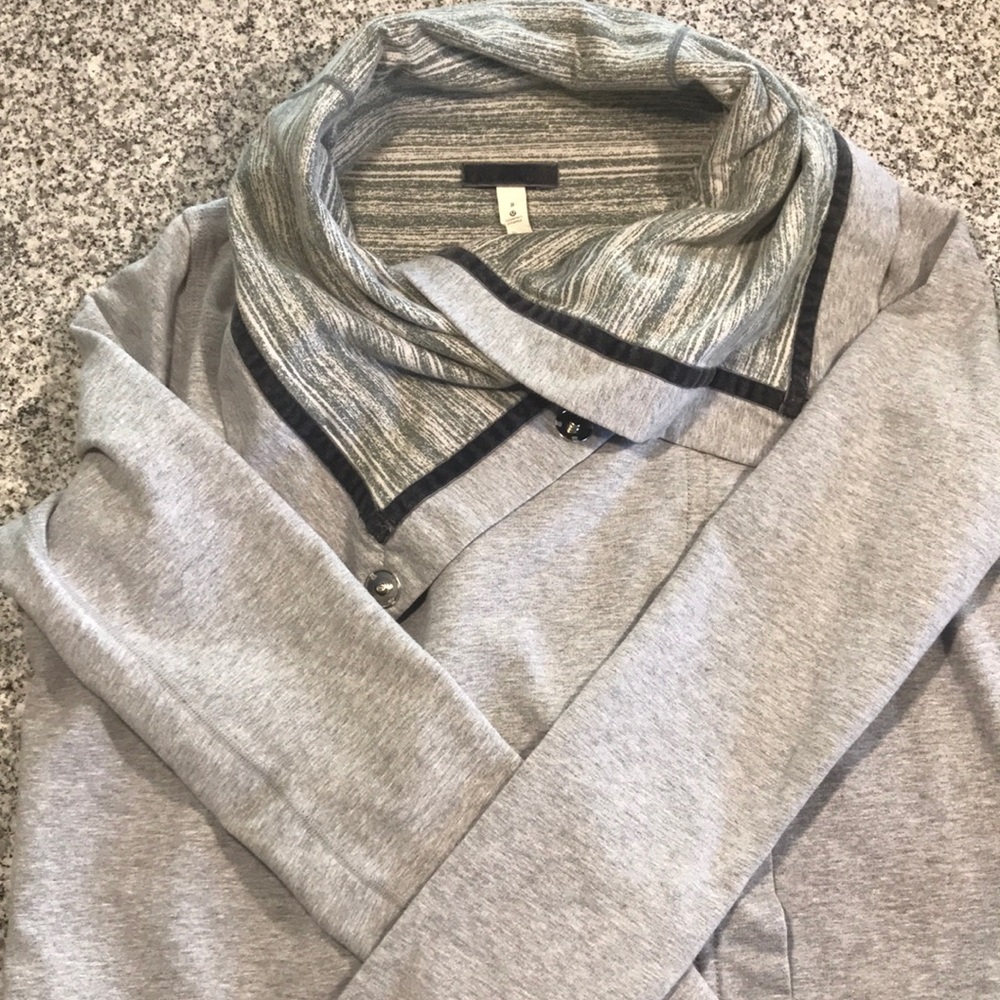 Lululemon Gratitude Wrap Grey 8